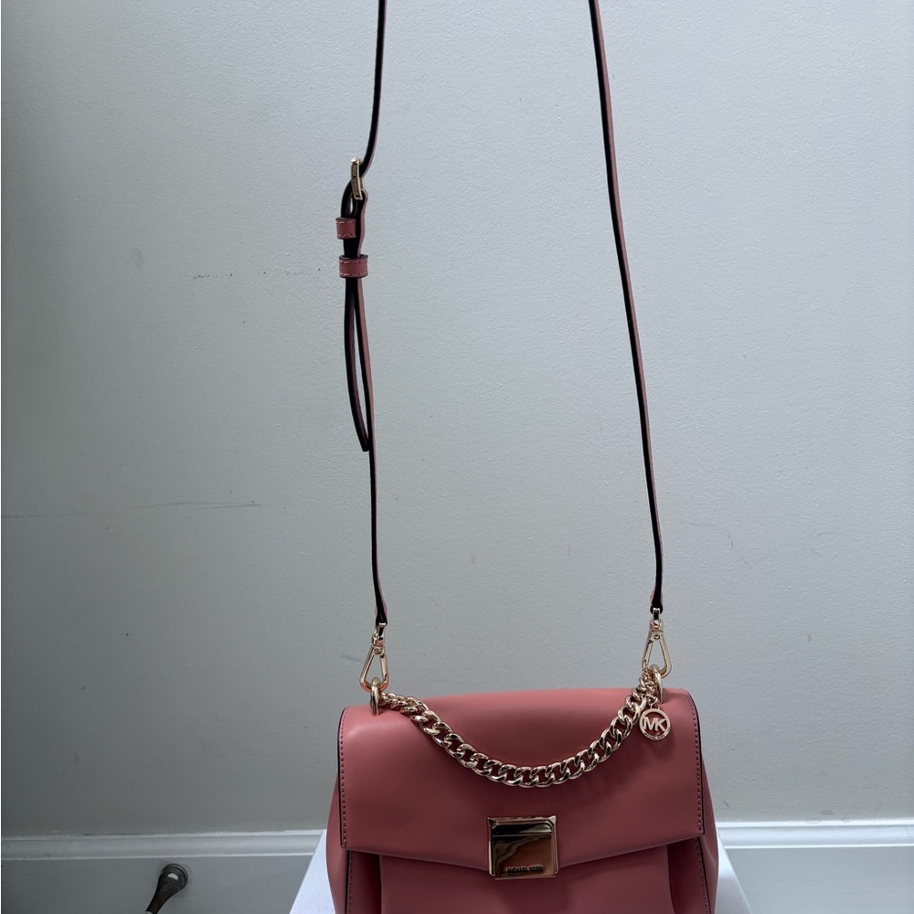Michael Kors Rose Gold Chain Shoulder Bag - Picture 7 of 10